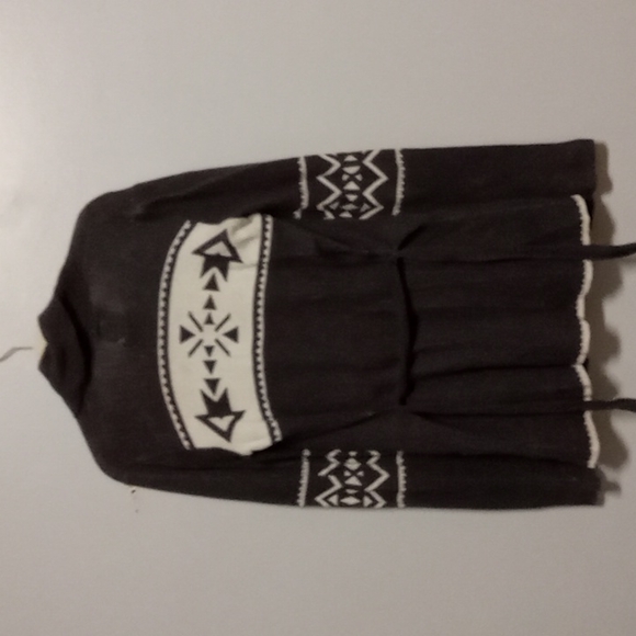 Navy Blue Billabong, size small sweater. - Picture 6 of 6